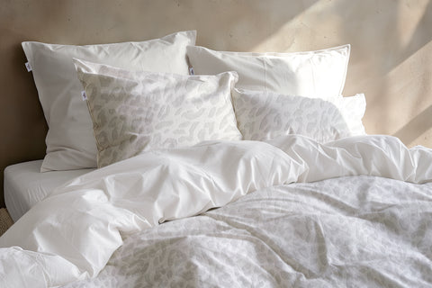 Zohome Dekbedovertrek Leopardo White - 100% Microvezel - 140x200 cm