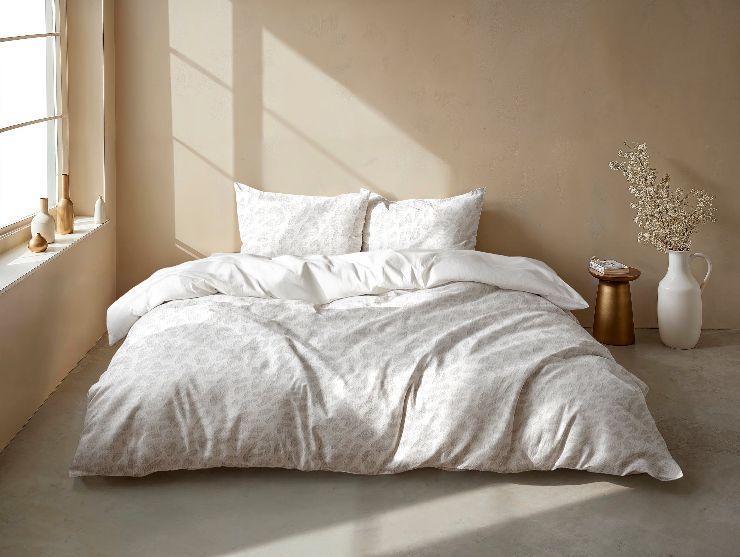 Zohome Dekbedovertrek Leopardo White - 100% Microvezel - 200x200-220 cm
