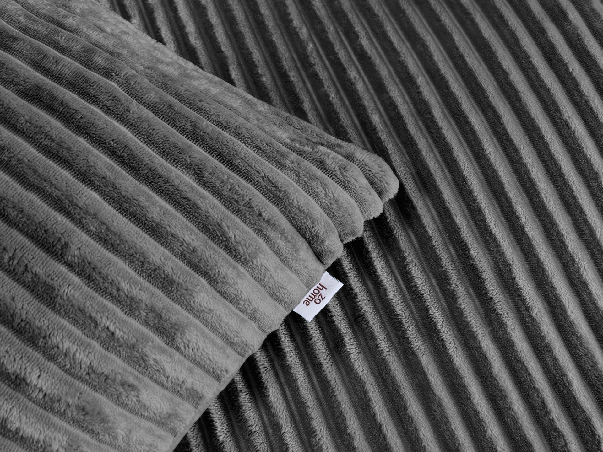 Zohome Dekbedovertrek Pile di Ribcord Classic Antracite - 100% Microvezel - sfeer/detail 2