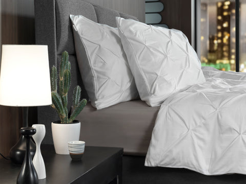 Yellow Dekbedovertrek Nova White - 100% Katoen-Satijn