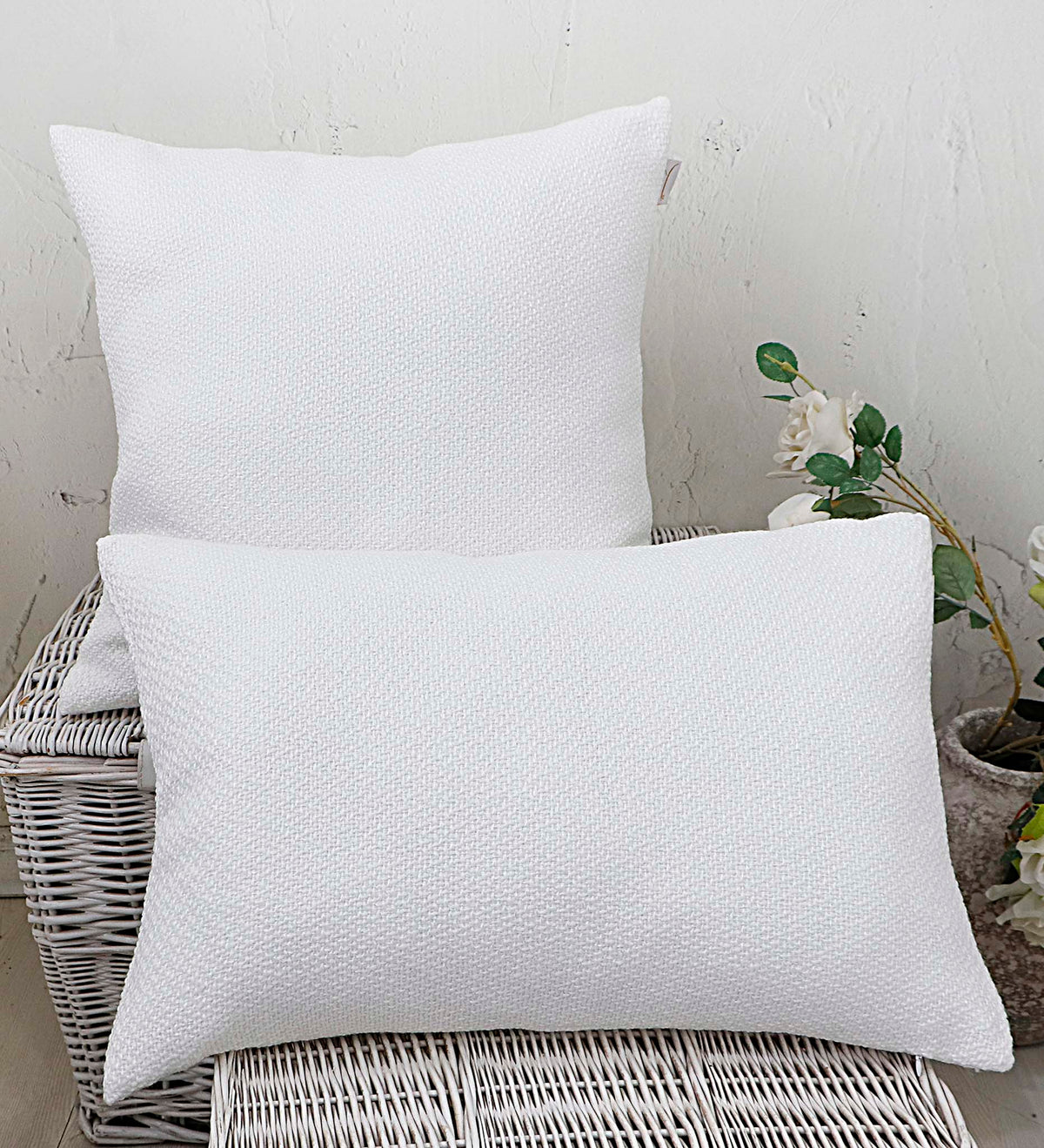 Yellow Sierkussen Lilian Off-white - 100% Polyester